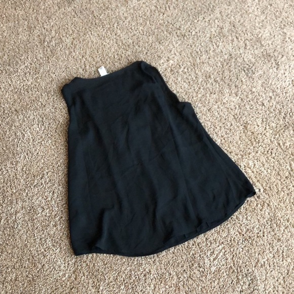 WHBM Black Ruffle-Front Shell Size 8 - Picture 10 of 10
